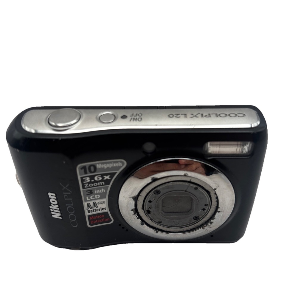 Nikon COOLPIX L20 10.0MP Digital‎  - No Battery/ No Charger - For Parts Only